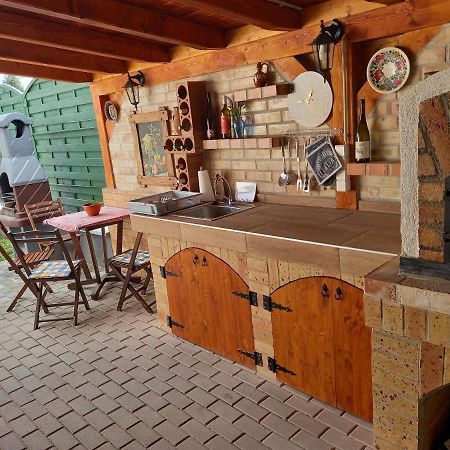 Hotel Jucus Vendégház à Zalahaláp Extérieur photo