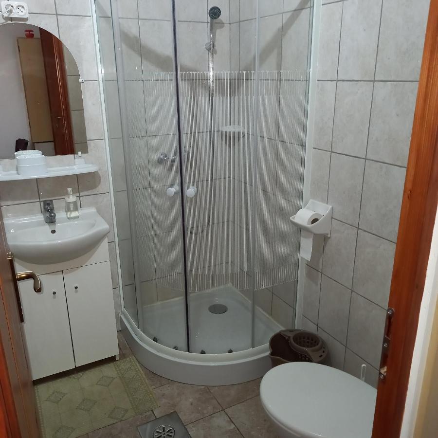 Hotel Jucus Vendégház à Zalahaláp Extérieur photo