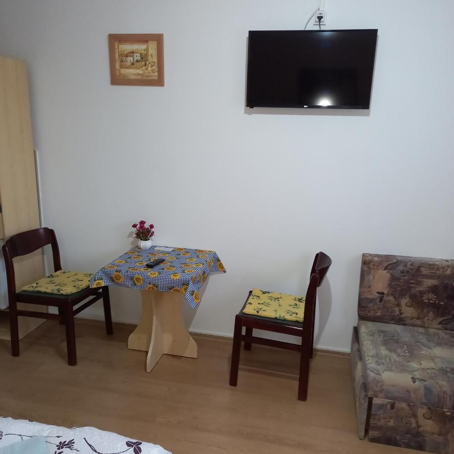 Hotel Jucus Vendégház à Zalahaláp Extérieur photo