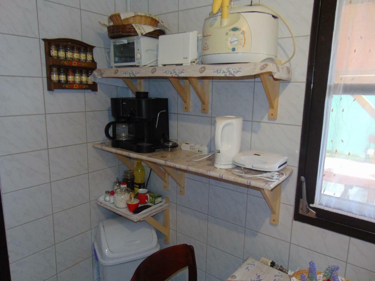 Hotel Jucus Vendégház à Zalahaláp Extérieur photo